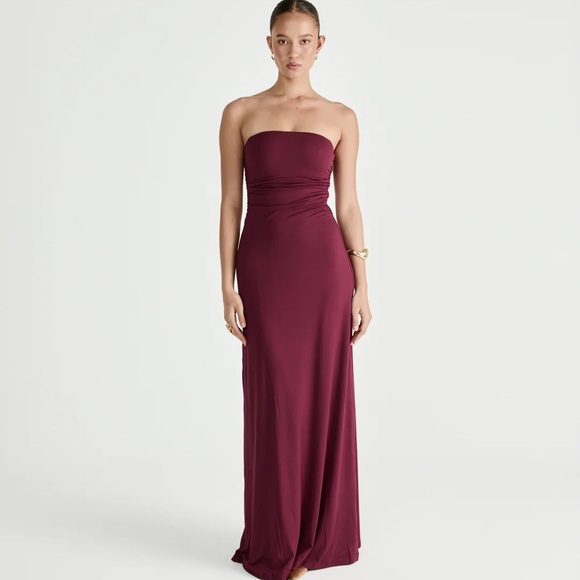 Elegant Strapless Burgundy/Plum Maxi Dress - Picture 1 of 2